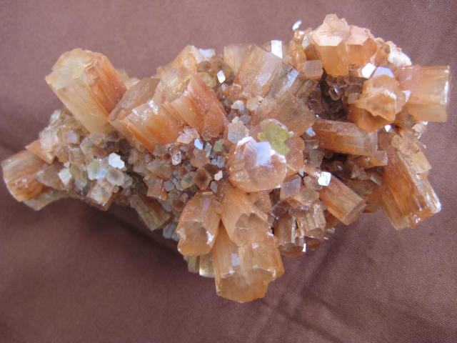 Aragonite balancing energy fields, emotional healing, renewed strength and confidence 1564